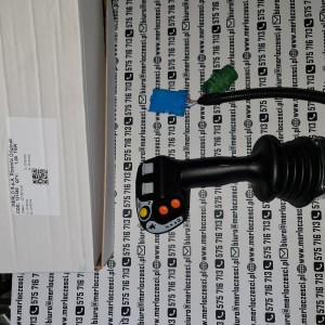 121380 Merlo joystick