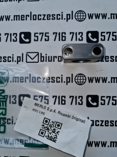 091106 MERLO Bloczek przy kolumnie kierownicy kolumna kierownicy przekładnia kierownicy (3).jpg