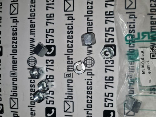 035971 MERLO nakrętka blokada osprzetu tac lock.jpg