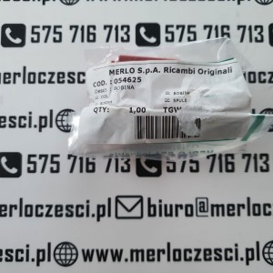 054625 MERLO cewka