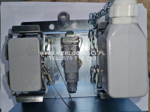 094215 MERLO zespół gniazd materiał elektryczny 